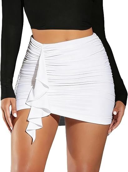 Immagine di Black One-Shoulder Crop Top And White Ruched Mini Skirt 4